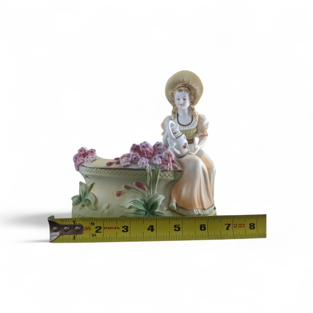 Vintage Charming Paulux Bisque Figurine Planter with Flowers: Occupied Japan - Picture 6 of 8